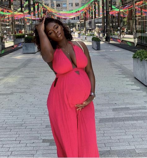 Mommy And Me Dresses Summer, Pregnant Vacation Outfits Black Women, Cute Maternity Dress Casual, Spring Maternity Outfits Black Women, Maternity Dinner Outfit Summer, Summer Dresses For Pregnant Women, Pink Pregnancy Outfits, Church Maternity Outfit, Pregnancy Lounge Wear