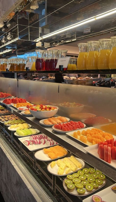 College Cafeteria Aesthetic, Breakfast Hotel Aesthetic, Hotel Breakfast Aesthetic, Food Esthetics, Hotel Breakfast Buffet, Cafeteria Design, Hotel Buffet, Dreams Spa, Spa Weekend