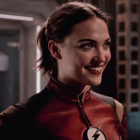 #theflash Jesse Quick, Violett Beane, Tomcat F14, The Flying Nun, Reference Photos For Artists, Dc Icons, Supergirl And Flash, Dc Legends Of Tomorrow, Comic Movies