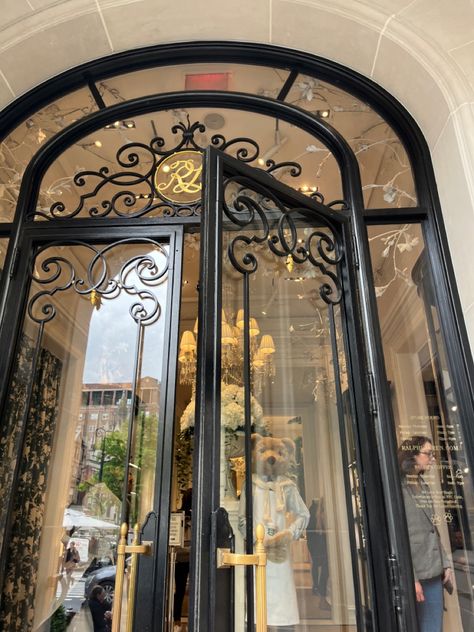 Hotel Front Door Entrance, Grand Entrance Exterior, Grand Door Entrance, Evelina Lauren, Entrance Door Design Luxury, Iron Doors Modern, Ralph Lauren Coffee, Metal Entry Doors, Wrought Iron Front Door