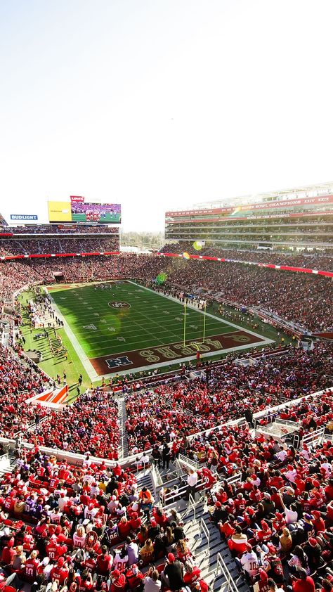 Nfl Football Stadium, 49ers Pictures, Collage Football, 49ers Super Bowl, San Francisco 49ers Football, Nfl 49ers, Team Wallpaper, 49ers Football, Vision Board Photos