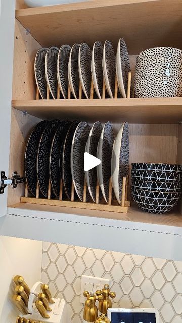 𝙉𝙖𝙩𝙖𝙨𝙝𝙖 | 𝙄𝙣𝙩𝙚𝙧𝙞𝙤𝙧 𝘿𝙚𝙘𝙤𝙧 | 𝙇𝙞𝙛𝙚𝙨𝙩𝙮𝙡𝙚 on Instagram: "Something about an organized cabinet makes me so happy 😀

What do you think about those plate organizers.  I have been using the metal ones in my previous homes but decided to these wooden ones and they are great. This set I purchased came with 5 organizers in different sizes.

Check comment Plates to get the link to check them out.

#plateorganizer #kitchenorganizationtips #kitchenorganizers #cabinetorganizer #cabinetorganization #organizationtipsandtricks #organizationideas #amazonhome" Storing Plates In Kitchen, Plate Storage Cabinet, Plates Organization Cabinets, Plate Organization Cabinets, Organised Kitchen Cupboards, Plate Organization, Plate Organizer, Kitchen 2024, Plate Storage