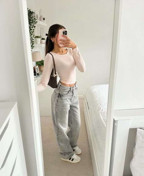 6th Form Outfits, Mode Ulzzang, Looks Pinterest, Outfit Inspo Casual, Trendy Outfits For Teens, Stockholm Fashion, Simple Trendy Outfits, Cute Everyday Outfits, Clean Girl