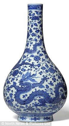 Blue And White Vase, Chinese Blue, Chinese Pottery, Chinese Vase, White Vase, White Pottery, Blue Pottery, Antique Vase, Blue And White China