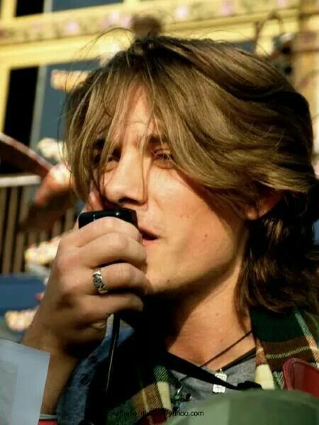 Taylor Perfect Jawline, Hanson Brothers, Zac Hanson, Surfer Hair, Taylor Hanson, Jordan Taylor, Taylor S, Goth Beauty, Him Band