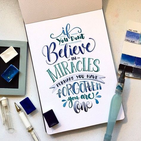 Handlettering, brush lettering quote Quotes Calligraphy, Brush Lettering Quotes, Bujo Planner, Doodle Quotes, Hand Lettering Inspiration, Calligraphy Quotes, Hand Lettering Quotes, Drawing Quotes, Creative Lettering