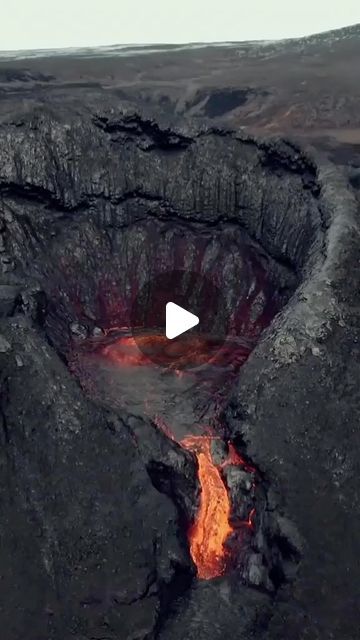 Geology World 🏞 on Instagram: "Peninsula Iceland 🌋

#geography #geografia #earth #earthscience #earthplanet #nature #naturephotography #geomorphology #discover #discoverglobe #landscape #landscapephotography #geology #geologia #travelphotography #travel #science #bilim #naturalpattern #naturalart #wonderful_places #amazingplaces #youmustsee #placestotravel #visual #ourplanetdaily #nepal #avalanche #lake #amazing" Geomorphology Landscapes, Aero Cheesecake, Animal Oddities, Avalanche Lake, Tornado Pictures, Unusual Pictures, Amazing Places On Earth, Green Earth, Amazing Nature Photos