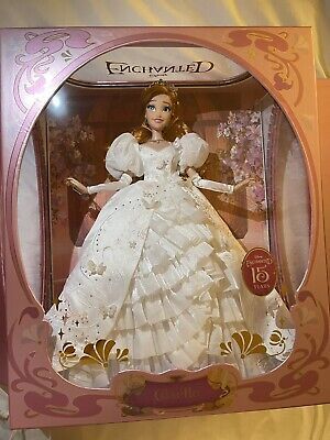 D23 Expo 2022 Limited Edition 17” - Giselle Enchanted Collector Doll IN HAND Grimm Cinderella, Giselle Enchanted, Enchanted Doll, Princess Fashion, Disney Princess Dolls, Educational Toys For Toddlers, Fashion Drawings, Fantasy Gifts, Disney Figurines