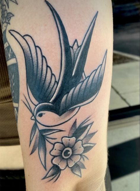 Traditional Tattoo Sleeve Filler, Hummingbird Tattoo Black, Traditional Bird Tattoo, Traditional Swallow Tattoo, Traditional Swallow, Traditional Tattoo Stencils, Tattoo Sleeve Filler, Cowgirl Tattoos, Sailor Tattoos