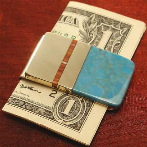 Mens Money Clip with inlays of turquoise and spiney oyster shell. Wonderful gift idea for men, graduations, fathers day, groomsmen gifts, birthdays. Money Clips For Men Unique, Gift Ideas Money, Money Clips For Men, Pink Lemonade Vodka, Men Gift Ideas, Mens Wedding Rings Unique, Tactical Wallet, Inlaid Wood, Men Birthday