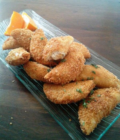 Chicken Rissoles Recipes, Chicken Rissoles, Rissoles Recipe, Tiffin Recipes, Goan Food, Mini Meals, Chicken Starter Recipes, Tiffin Recipe, Goan Recipes