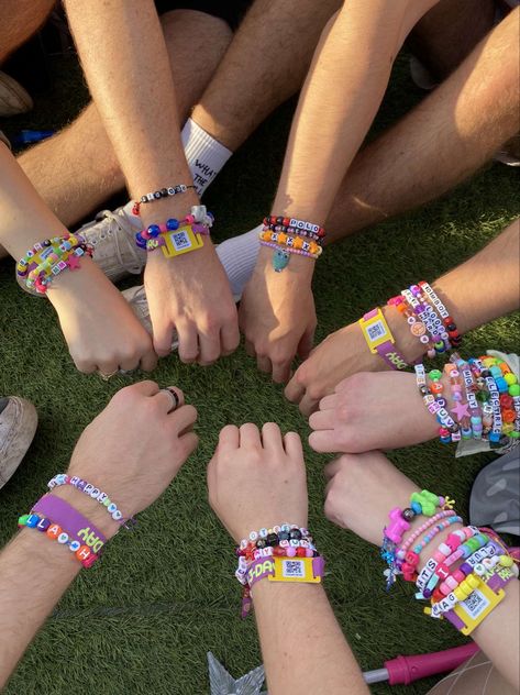 Edc Festival Aesthetic, Plur Aesthetic, Plur Bracelets, Edm Tattoo, Edm Aesthetic, Rave Theme, Edm Girl, Edm Party, Edc Festival