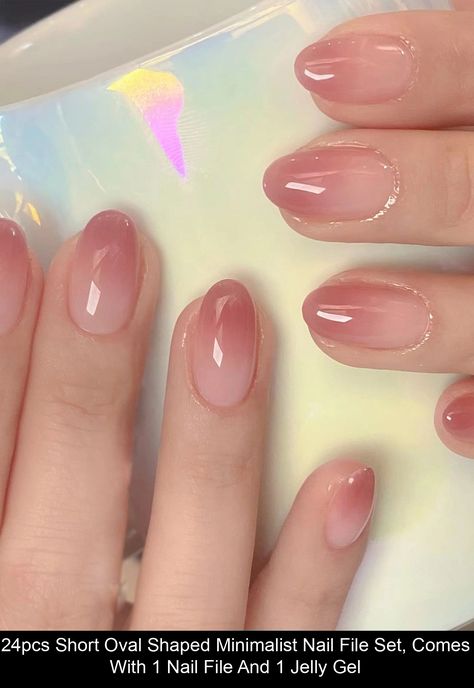 Short Gel Nails Ombre, Oval Jelly Nails, Nails Ombre Oval, Short Pink Ombre Nails, Short Minimalist Nail Designs, Jelly French Tip Nails, Oval Short Nails, Oval Shape Nails, Short Ombre Nails