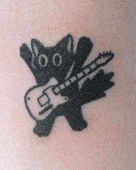 SOONBOMB 。 on Instagram: “🎼🐾🖤” Tattoo Papillon, Dragons Tattoo, Funky Tattoos, Sharpie Tattoos, Guitar Tattoo, Doodle Tattoo, Cute Little Tattoos, Cat Doodle, 강아지 그림