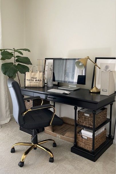 Small Home Office With Black Desk, Black Home Office Chair, Black Computer Desk Decor, Man Desk Decor, Apartment Wfh Desk, Black And White Small Office, Black Desk Home Office Ideas, Black And White Study Room, Black Desk White Chair