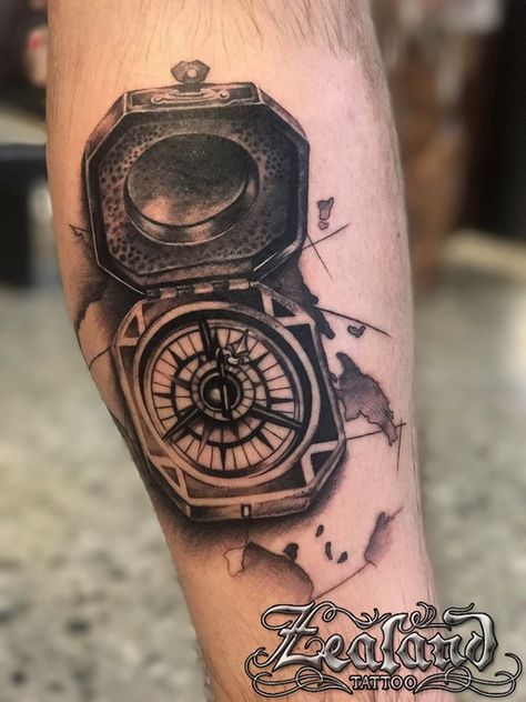 Pirates Of The Caribbean Tattoo Design, Jack Sparrow Compass Tattoo, Spyglass Tattoo, Pirates Of The Caribbean Compass Tattoo, Jack Sparrow Tattoo Design, Black Pearl Tattoo, Jack Sparrow Tattoo Ideas, Pirate Tattoo Design, Jack Sparrow Tattoo