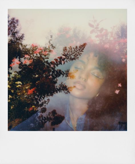 Polaroid Creative Ideas, Polaroid Now Photos, Polaroid Double Exposure Ideas, Polaroid Self Portraits, Polaroid Portrait Photography, Polaroid Double Exposure, Cool Polaroid Pictures Ideas, Polaroid Photos Ideas, Polaroid Pics Aesthetic