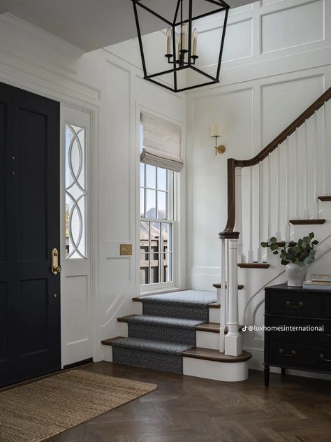 Ali Henrie, Transitional Interior Design Style, Foyer Ideas Entryway, Transitional Interior Design, Foyer Staircase, Interior Door Styles, Traditional Staircase, House Staircase, Interior Design Portfolios