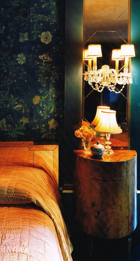 Elsie de Wolfe Michael Reynolds, Broom Cupboard, Art Deco Bathrooms, Inspirational Homes, Elsie De Wolfe, Green Interior Design, Halo 2, Art Deco Bedroom, Art Deco Bathroom