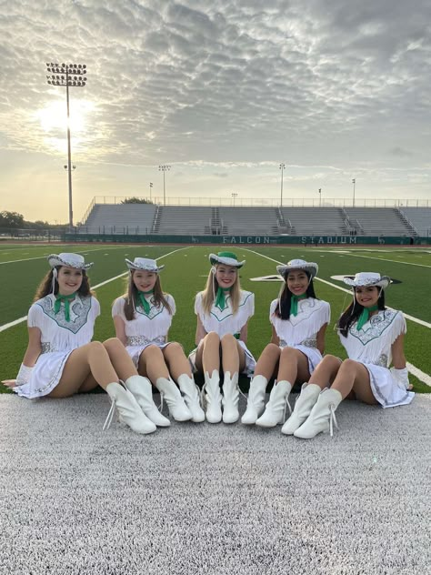 Drill Team Officer, Drill Team Social Officer Themes, Drill Team Group Pictures Poses, Dance Drill Team, Drill Team Captain, Drill Team Photoshoot, Dance Team Group Photos, Dance Team Photoshoot, Drill Team Photos