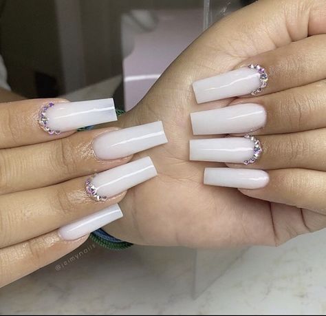 Long White Square Acrylic Nails With Rhinestones, Long White Acrylic Nails With Gems, Rhinestone Simple Nails, White Acrylics With Rhinestones, White Nails With Diamonds, Milky Nails, Black Acrylic Nails, White Acrylic Nails, Simple Acrylic Nails