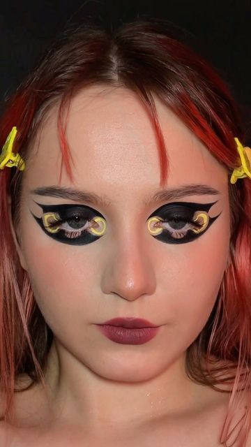 Eye Makeup For Watery Eyes, Eyeliner For Watery Eyes, Watery Eyes Makeup, Makeup For Watery Eyes, Graphic Liner Ideas, Jojo Villains, Liner Ideas, Villain Dresses, Eyeshadow Ideas