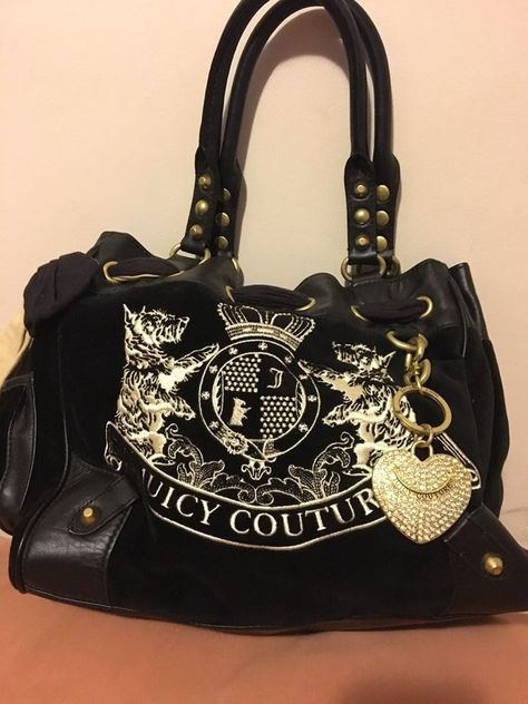 Juicy Couture Daydreamer, Mcbling Fashion, Gothic Bag, Juicy Couture Purse, Aesthetic Bags, Y2k Accessories, Juicy Couture Handbags, Juicy Couture Black, Couture Bags