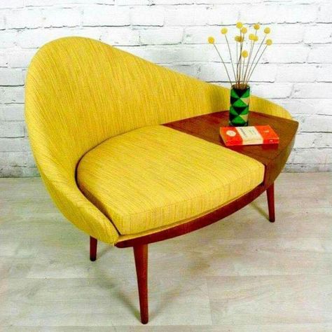 Gossip Bench, Vintage Mid Century Furniture, Mid Century Modern Chair, Mid Century Modern Decor, Mid Century Chair, Retro Furniture, Mid Century Decor, Retro Home Decor, Century Furniture