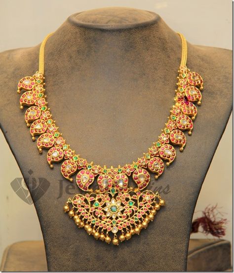 Latest Mango Necklace from Hiya Short Mango Haram Designs, Mango Haram Designs, Mango Mala Jewellery, Cheap Gold Jewelry, Indian Brides Jewelry, Gold Jewellery India, Mango Haram, Mango Mala, Mango Necklace