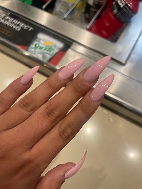 French Tip Ideas Long Nails, Nails When Tanned, Almond Soft Pink Nails, Almond Shape Long Nails, Pink Sharp Almond Nails, Glossy Pink Almond Nails, Long Almond Nails Solid Color, Long Almond Nails With Gems, Pink Designs Nails