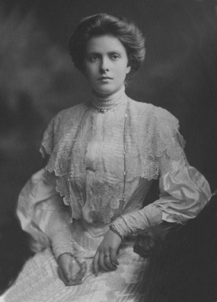 Princess Alice of Battenburg, mother of Prince Philip, The Duke of Edinburgh. Prince Philip Mother, Alice Of Battenberg, Princess Alice Of Battenberg, Greek Royalty, Greek Royal Family, Princess Alice, John Brown, Elisabeth Ii, Princess Elizabeth