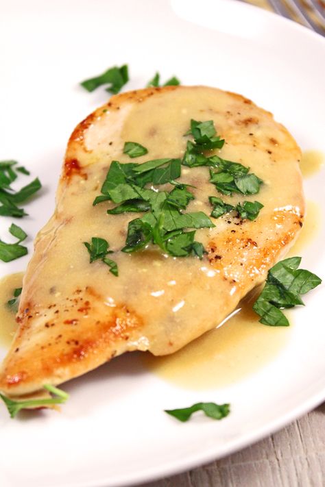 Low FODMAP Chicken Dijon - Delicious as it Looks Probiotic Recipes, Chicken Dijon, Dijon Chicken Recipes, Fodmap Meals, Fod Map, Fodmap Chicken, Fodmap Recipes Dinner, Low Fodmap Chicken, Glutenfri Baking