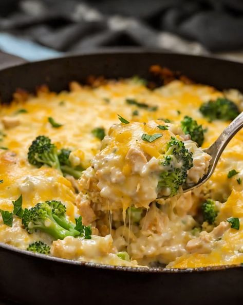 Indulge in this quick, one-pot cheesy chicken broccoli rice casserole—comfort food at its best, with minimal cleanup! Perfect for busy weeknights. #EasyDinners #OnePotMeals #ComfortFood #CheesyCasserole #FamilyFavorite Chicken Broccoli Rice Cheese Casserole, Cheesy Chicken Broccoli Rice Casserole, Broccoli Cheese Rice Casserole, Cheesy Chicken Broccoli Rice, Broccoli Cheese Rice, Cheesy Broccoli Rice Casserole, Cheesy Chicken Rice, Cheesy Broccoli Rice, Cheesy Chicken Casserole