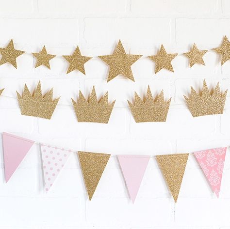 Princess Crown Drawing, Castle Cupcakes, Crown Banner, Tulle Poms, Princess Birthday Party Decorations, Glitter Baby Shower, Crown Party, Glitter Birthday, Star Party