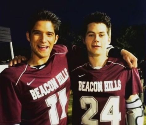 Lacrosse team❤ #StilesStilinski #DylanO'brien #ScottMcCall @tylerposey58 #teenwolf Beacon Hills, Lacrosse, Teen Wolf, White