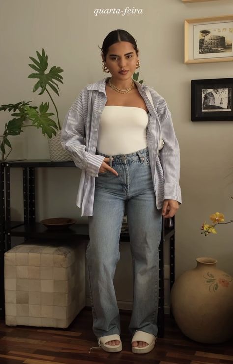 Casual Mexico Outfit Ideas, Casual Work Outfits Summer Jeans, 80 Degree Weather Outfits Casual, Midsize Jeans Outfit, Midsize Jeans, Outfits For Midsize Women, Tshirt And Jeans, Body Positive Fashion, Curvy Casual Outfits