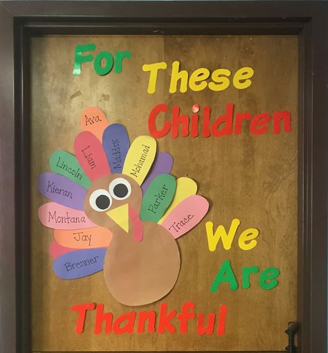 Thanksgiving bulletin board Thanksgiving Door Decorations Classroom, Thanksgiving Bulletin Board Ideas, Thanksgiving Classroom Door, Preschool Door Decorations, Daycare Bulletin Boards, Thanksgiving Door Decorations, Thanksgiving Bulletin Board, November Bulletin Boards, Thanksgiving Bulletin Boards