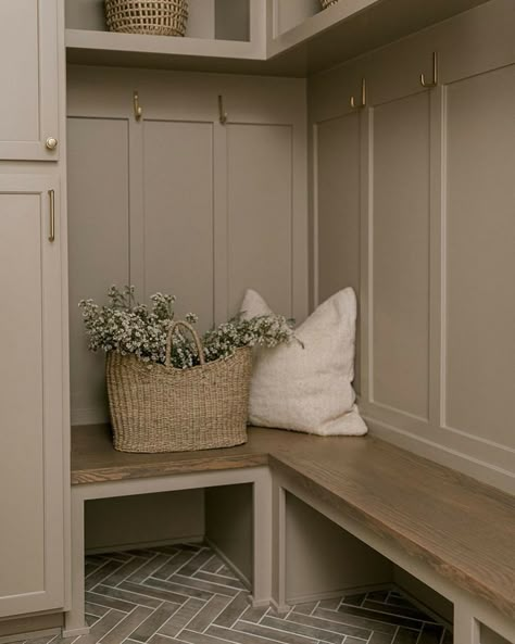 Black Birch Homes, Baskets Of Flowers, Mudroom Remodel, House Laundry Room, Soft Autumn Color Palette, Mudroom Cabinets, Autumn Color Palette, Black Rooms, Mudroom Decor