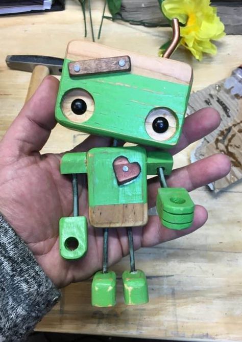 Robot Valentines, Wood Robot, Pallet Home Decor, 1001 Pallets, Used Pallets, Heart Diy, Diy Holz, Wood Pallet Projects, Kids Wood