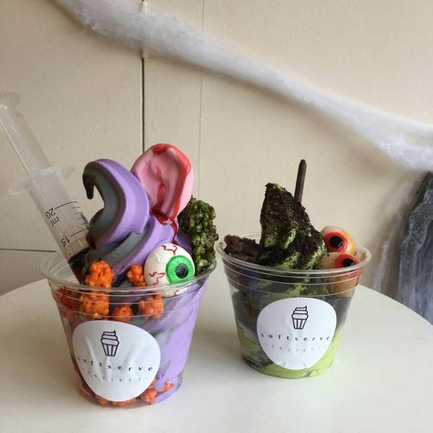 Soft Serve Society, Halloween Ice Cream Ideas, Soft Serve Ice Cream Ideas, Soft Ice Cream Ideas, Ice Cream Shop Ideas, Soft Serve Ice Cream Recipes, Ice Cream Halloween, Ice Cream Costume, Fun Halloween Drinks