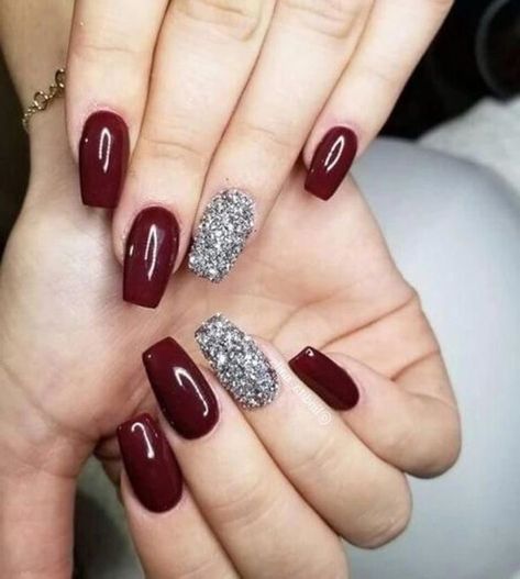 Maroon Nail Designs, Unghie Sfumate, Maroon Nails, Classy Nail Designs, Valentine Nails, Stylish Nails Designs, Nail Designs Valentines, Holiday Nail Art, Burgundy Nails