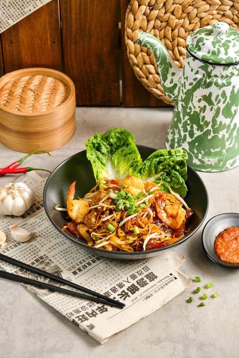 @difotosamavalen #foodphotography #friednoodle Chinese Noodle Photography, Chinese Food Photography Style, Noodle Photography, Chinese Photoshoot, Noodle Food, Fried Noodle, Restaurant Promotions, Baking Photography, Coffee Latte Art