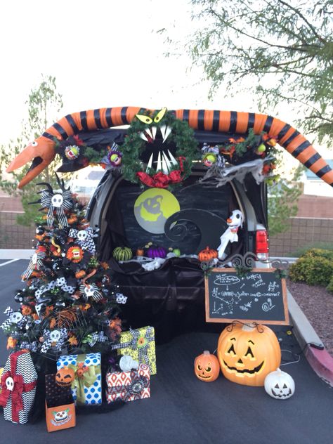 Trunk or Treat - Nightmare before Christmas decorations. Trunk Or Treat Ideas Jack Skellington, The Nightmare Before Christmas Tree Diy, Oogie Boogie Trunk Or Treat Ideas, Jojo's Circus, Easy Trunk Or Treat Ideas, Easy Trunk Or Treat, Christmas Trunk Or Treat, Christmas Birthday Party Ideas, Diy Trunk