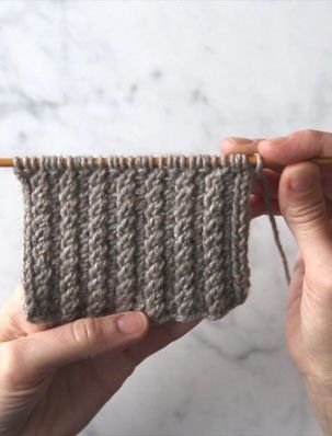 Mock cable video tutorial Knit Chart, Twisted Rib Stitch, Head Warmers, Knit Scarfs, Knitting Videos Tutorials, Crocheting Patterns, Working Hands, Crocheting Ideas, Rib Stitch