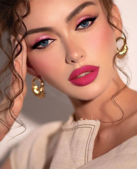 Makeup Bibir, Y2k Makeup Looks, Pink Lips Makeup, Simple Makeup Tips, Barbie Makeup, Glamour Makeup, Makeup Pictures, Glam Makeup, Party Makeup