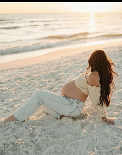 Jeans Beach Maternity Shoot, Beach Maternity Photos Mom Only, Beach Pregnancy Pictures, Beach Pregnancy Photoshoot, Maternity Beach Photoshoot, Pregnancy Photoshoot Beach, Maternity Shoot Beach, Couple Maternity Poses, Beach Maternity Pictures