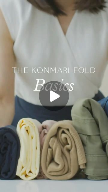 Konmari Folding, Suitcase Packing Tips, Basic Clothing, Show Gratitude, Konmari Method, Marie Kondo, How To Fold, Suitcase Packing, Folding Clothes