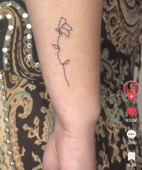 Dainty Tattoo For Husband, Simple Silhouette Tattoo, Flower Side Profile Tattoo, Baby Profile And Birth Flower Tattoo, Dainty Motherhood Tattoo, Birth Flower Silhouette Tattoo, Side Profile With Flowers Tattoo, Silloute Tattoos, Newborn Side Profile Tattoo