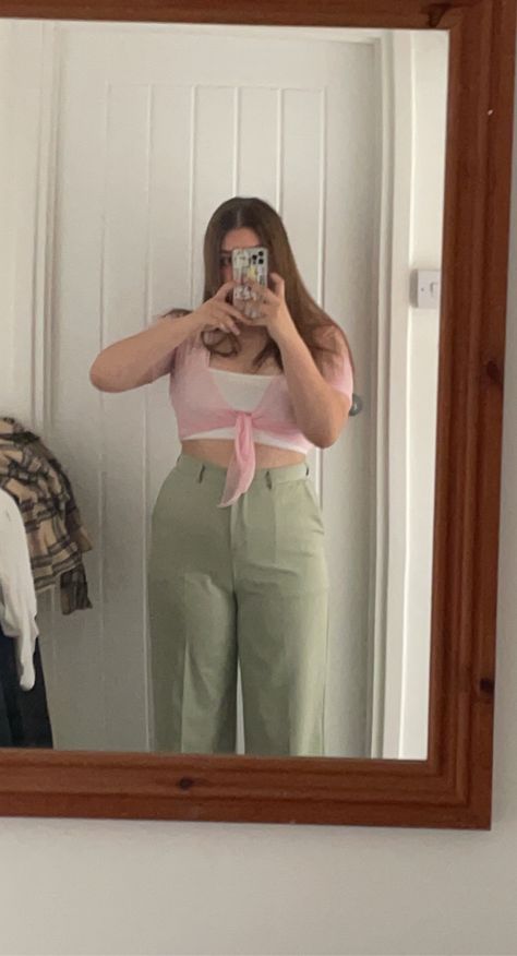 Pink Top Green Pants Outfit, Sage Green And Pink Outfit, Light Green Leggings Outfit, Sage Green Pants Outfits, Pastel Green Pants Outfit, Light Green Pants Outfit, Green Leggings Outfit, Strawberry Shortcake Outfits, Peach Clothes