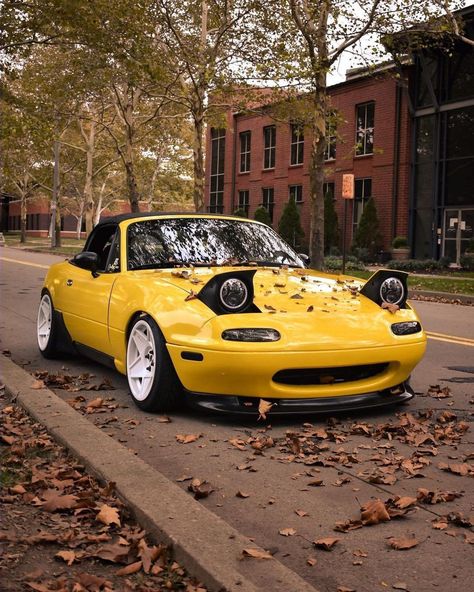 Miata Drift, Cute Miata, Mazda Jdm, Na Miata, Miata Car, Mx5 Mk1, Mx5 Na, Car Yellow, Mazda Roadster